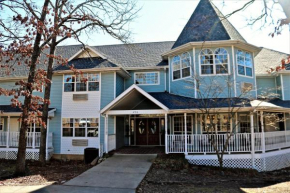 Отель Bradford House Bed and Breakfast  Брэнсон